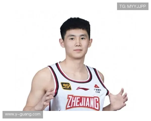 李悦洲崛起辽宁主控攻防兼备 李悦洲崛起辽宁主控攻防兼备